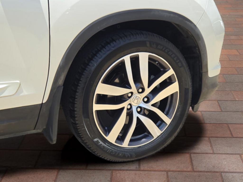 2017 Honda Pilot - $19,999