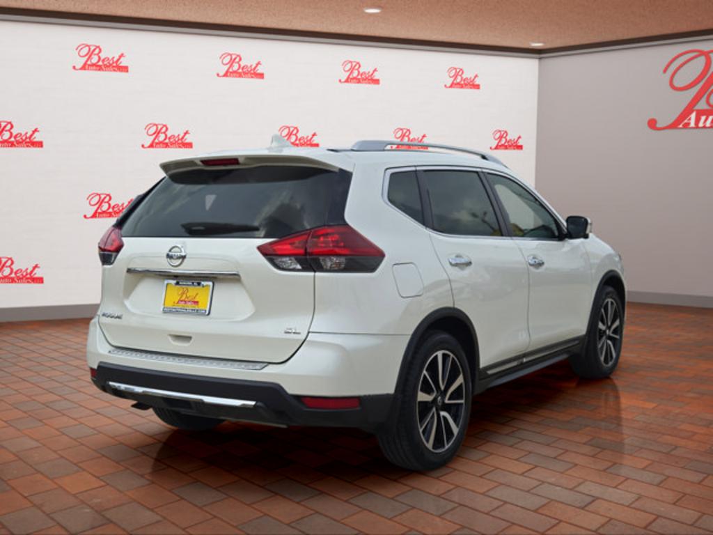 2018 Nissan Rogue - $15,999