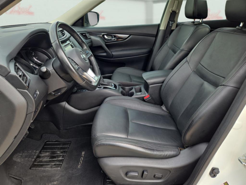 2018 Nissan Rogue - $15,999