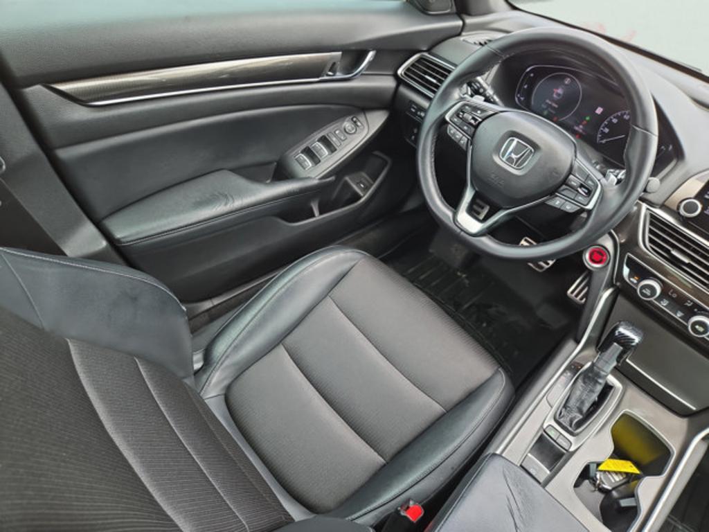 2018 Honda Accord - $20,999