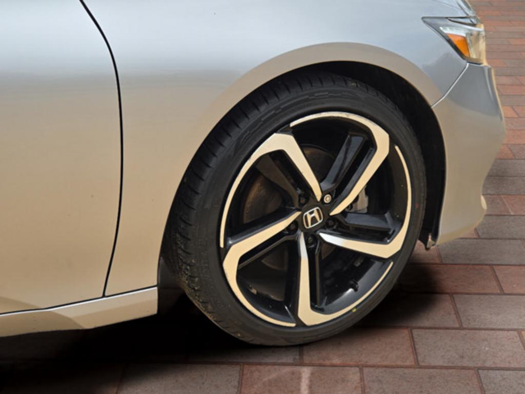 2018 Honda Accord - $20,999