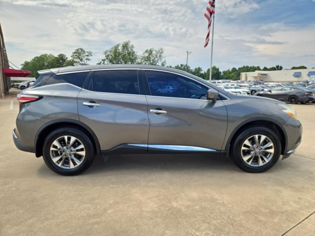 2017 Nissan Murano - $15,999