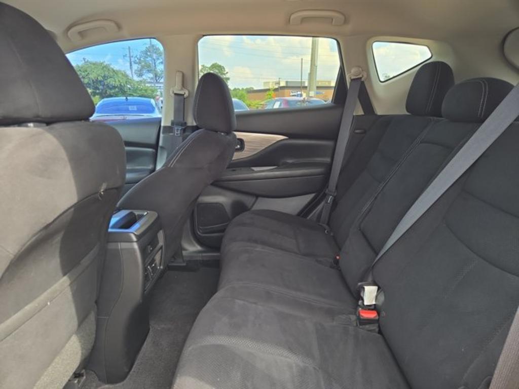 2017 Nissan Murano - $15,999