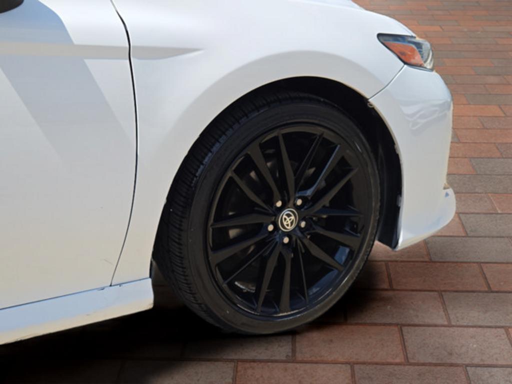 2018 Toyota Camry - $20,500