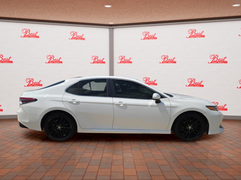2018 Toyota Camry - $20,500