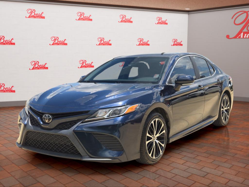 2019 Toyota Camry - $17,500