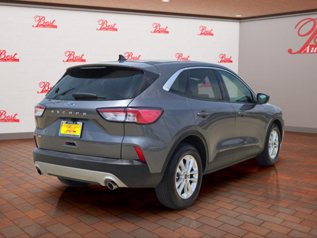 2022 Ford Escape - $18,500