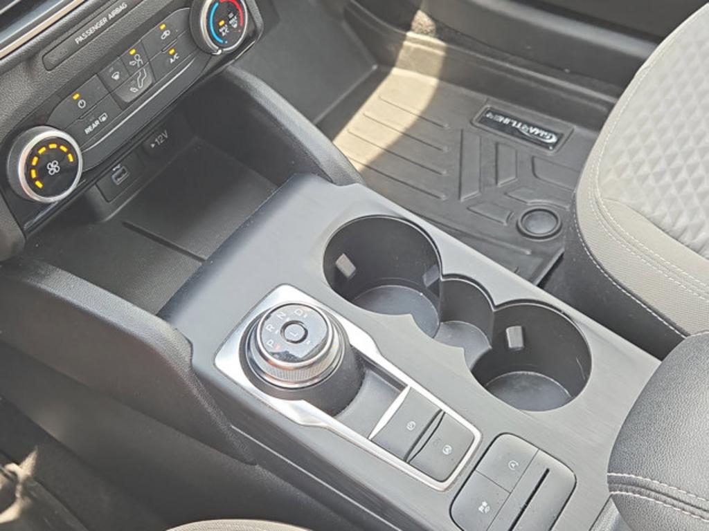 2022 Ford Escape - $18,500