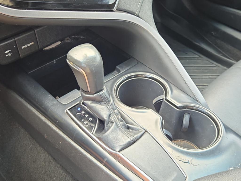 2018 Toyota Camry - $20,500