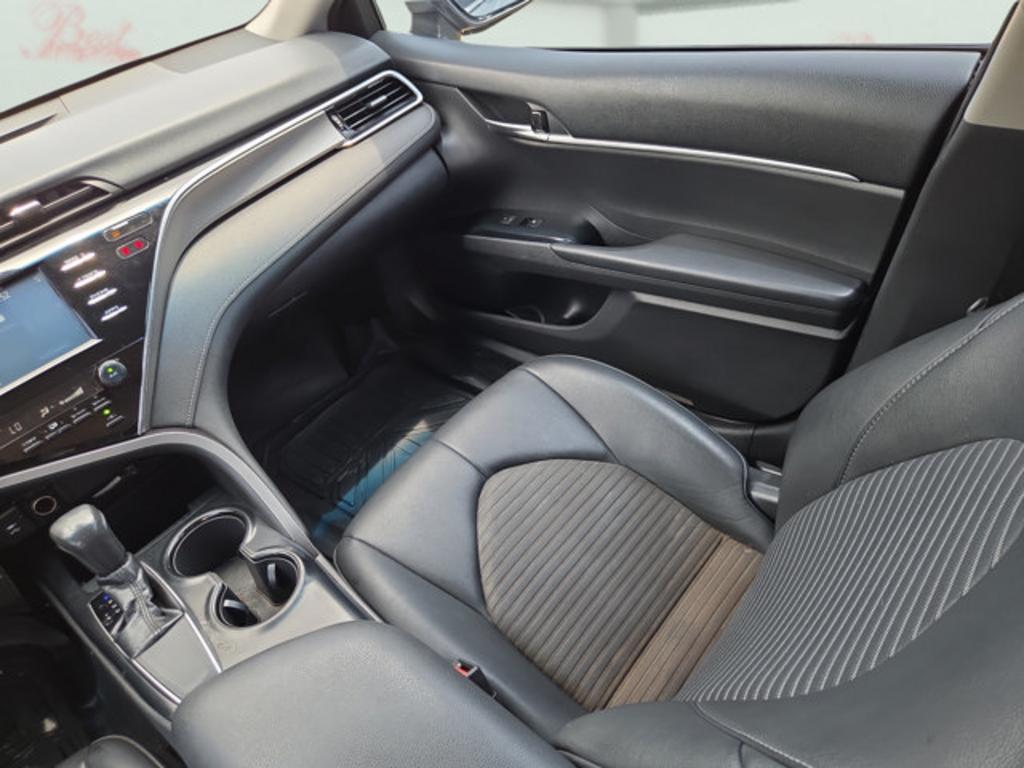 2018 Toyota Camry - $20,500