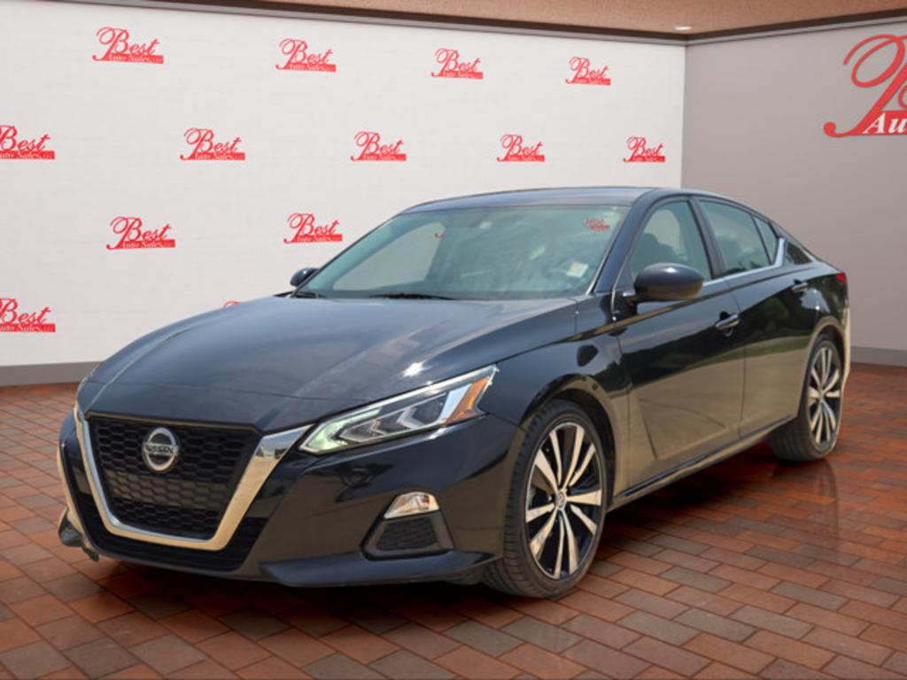 2019 Nissan Altima - $17,999