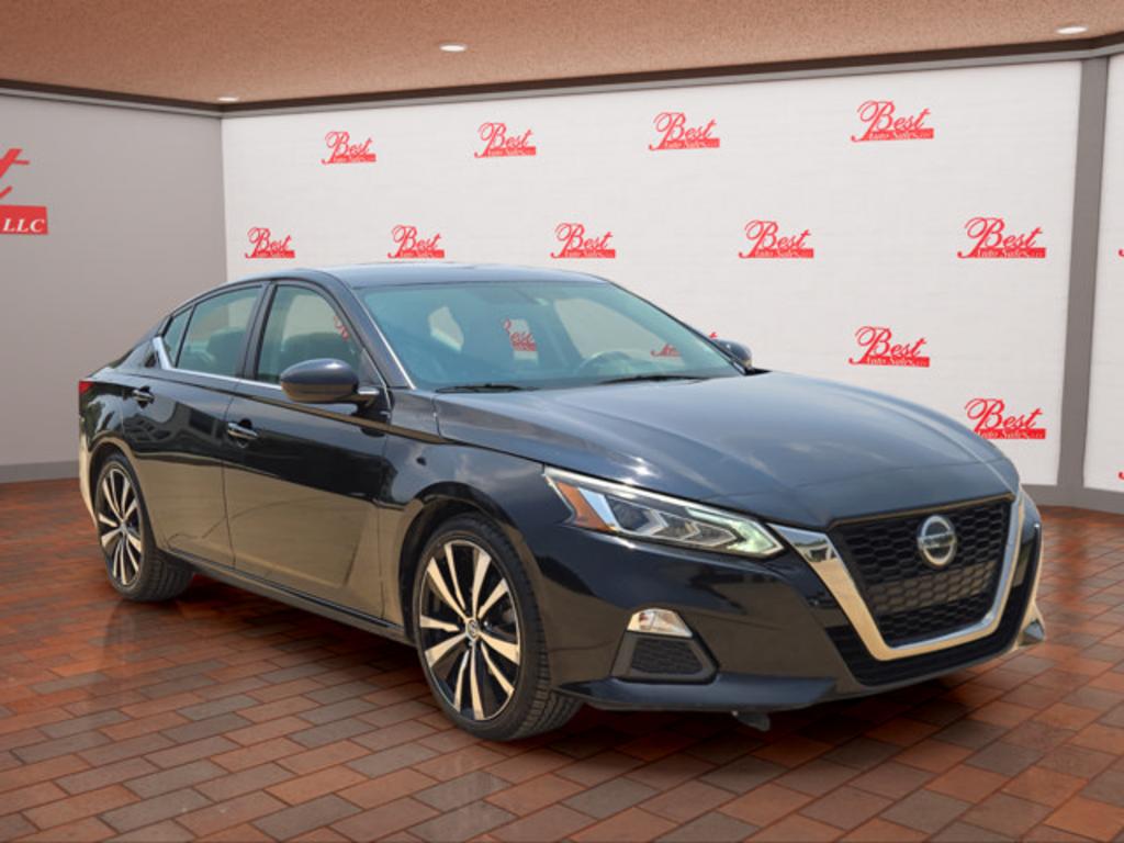 2019 Nissan Altima - $17,999