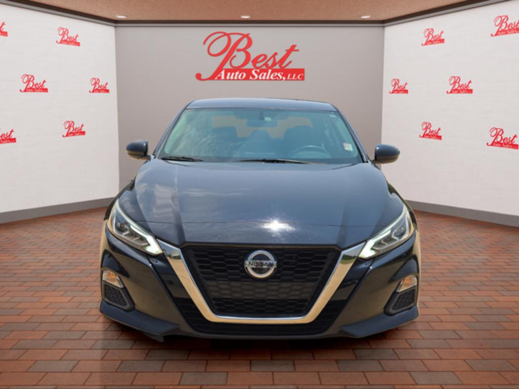 2019 Nissan Altima - $17,999