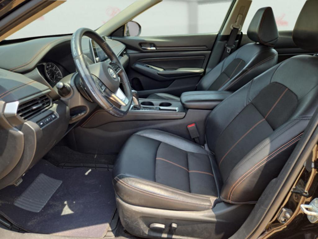 2019 Nissan Altima - $17,999