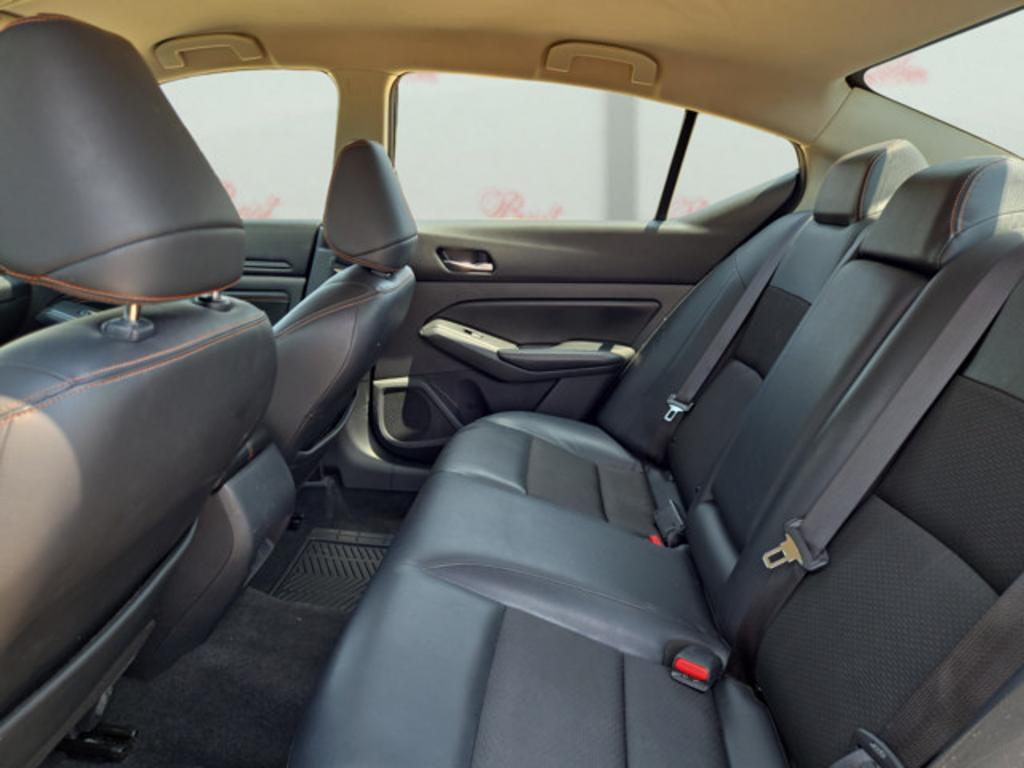 2019 Nissan Altima - $17,999