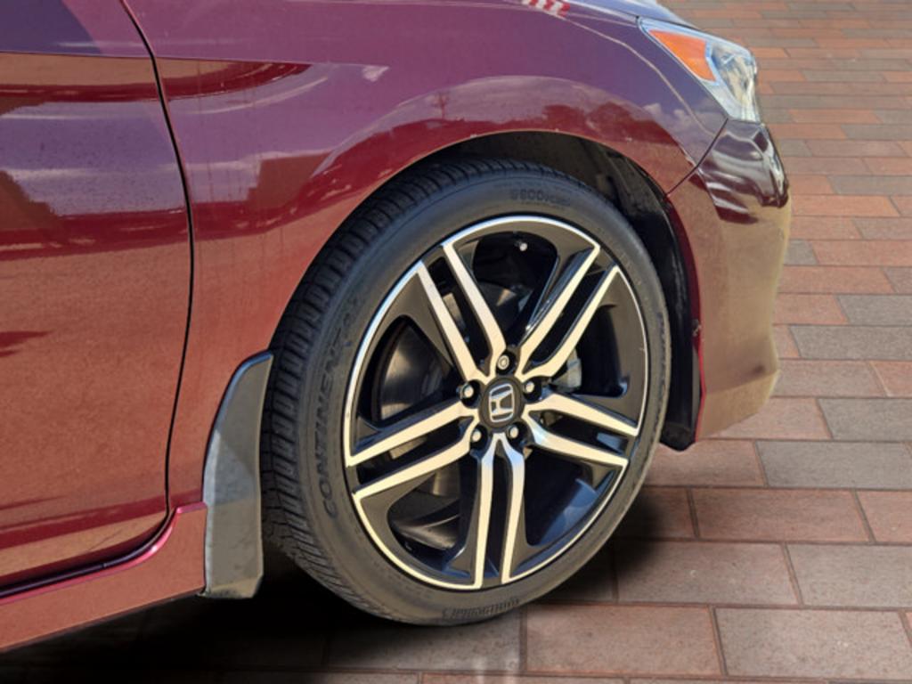 2017 Honda Accord - $19,999