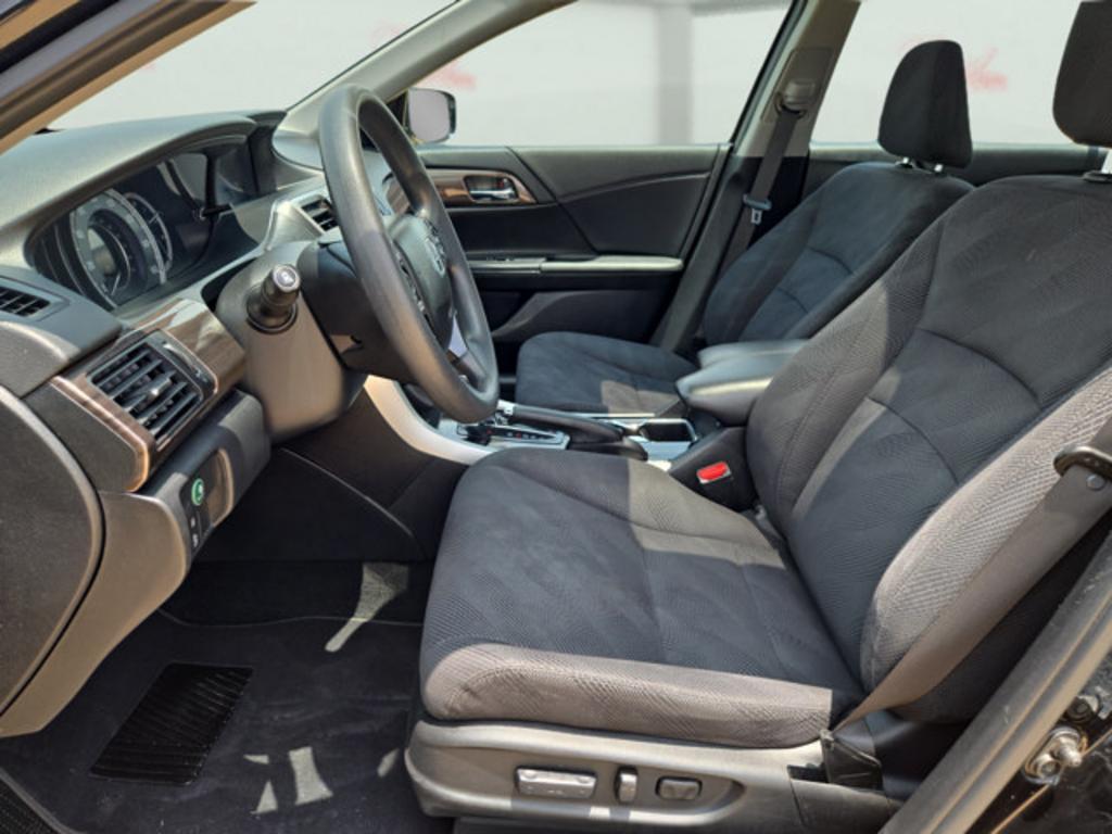 2017 Honda Accord - $19,999
