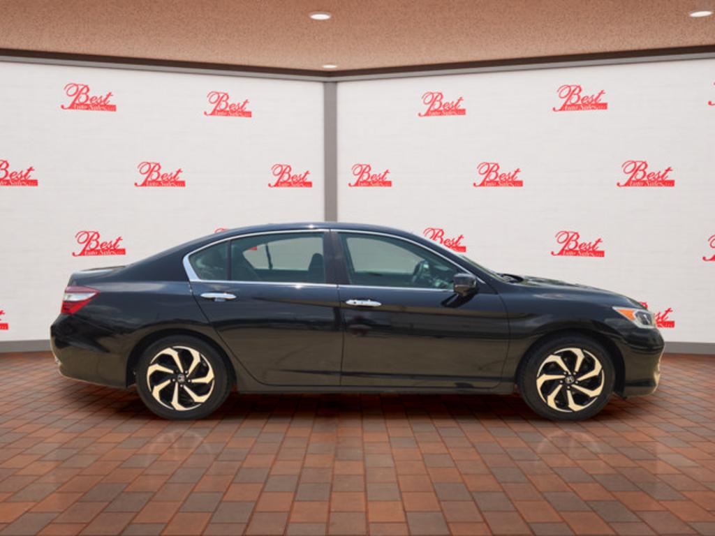 2017 Honda Accord - $19,999