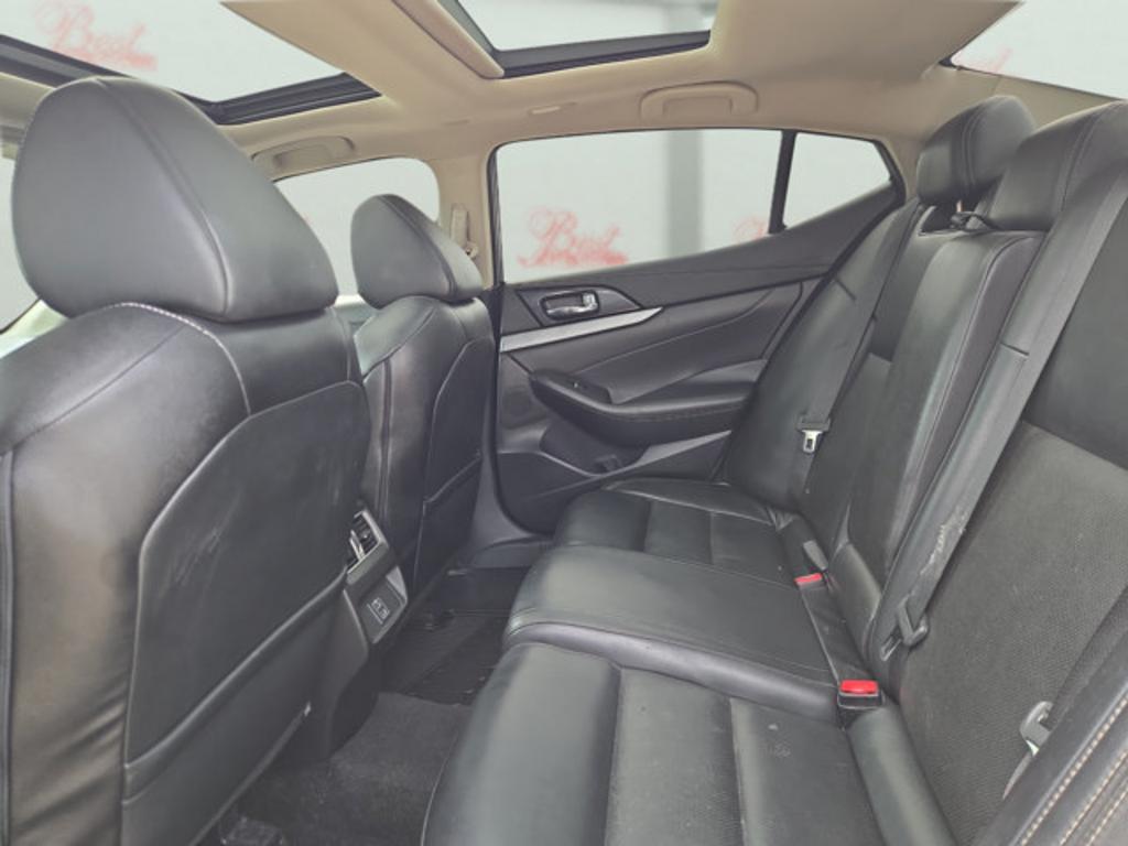 2018 Nissan Maxima - $17,999