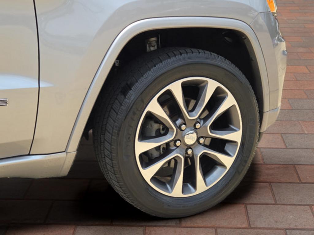 2018 Jeep Cherokee - $19,999