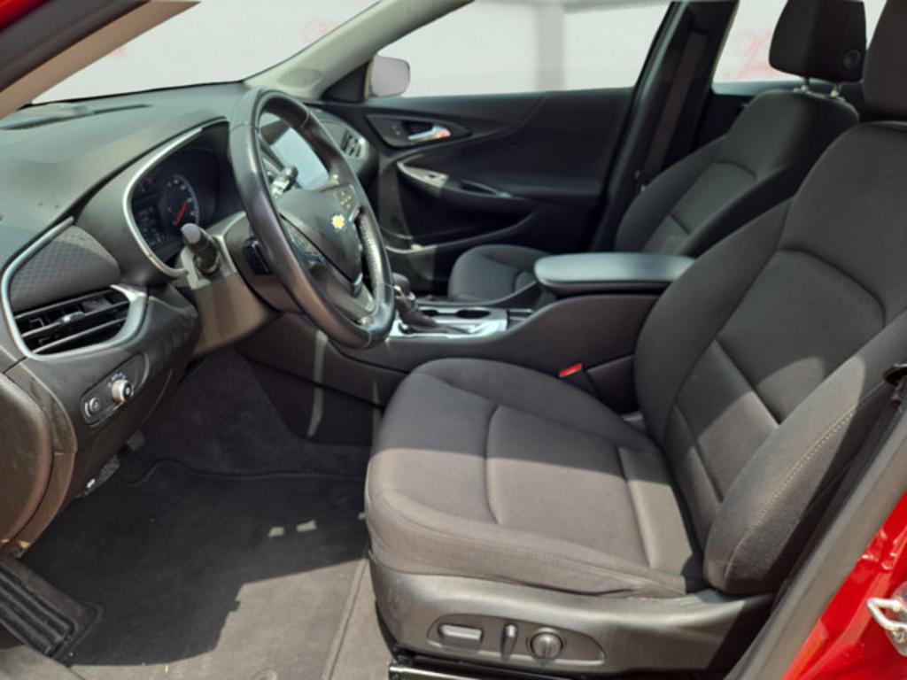2021 Chevrolet Malibu - $18,999