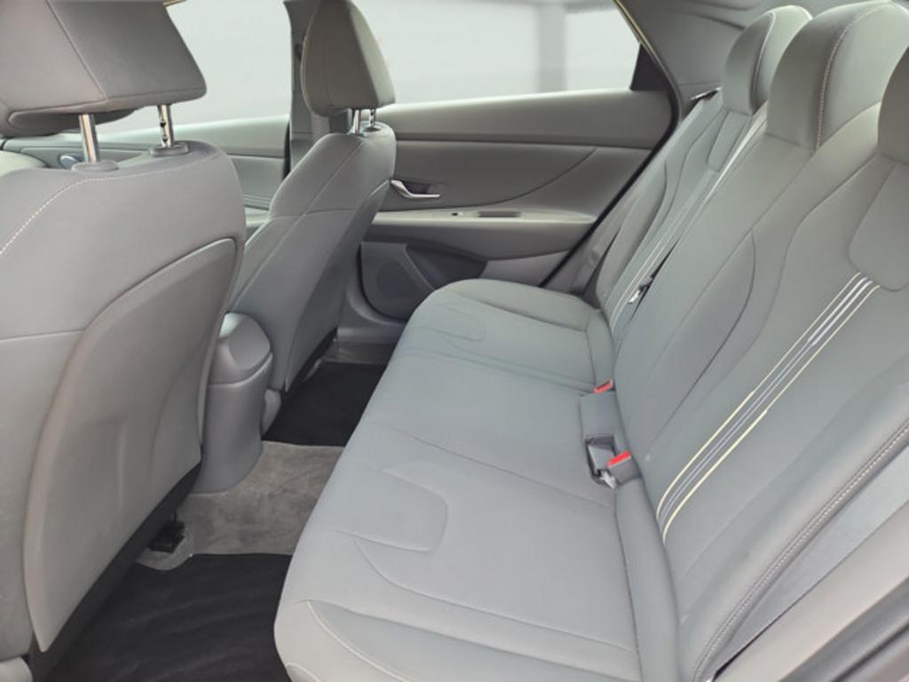 2023 Hyundai Elantra - $22,999