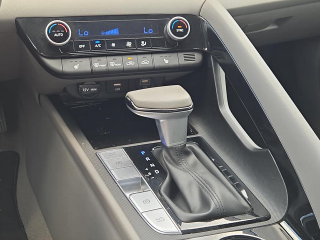 2023 Hyundai Elantra - $22,999