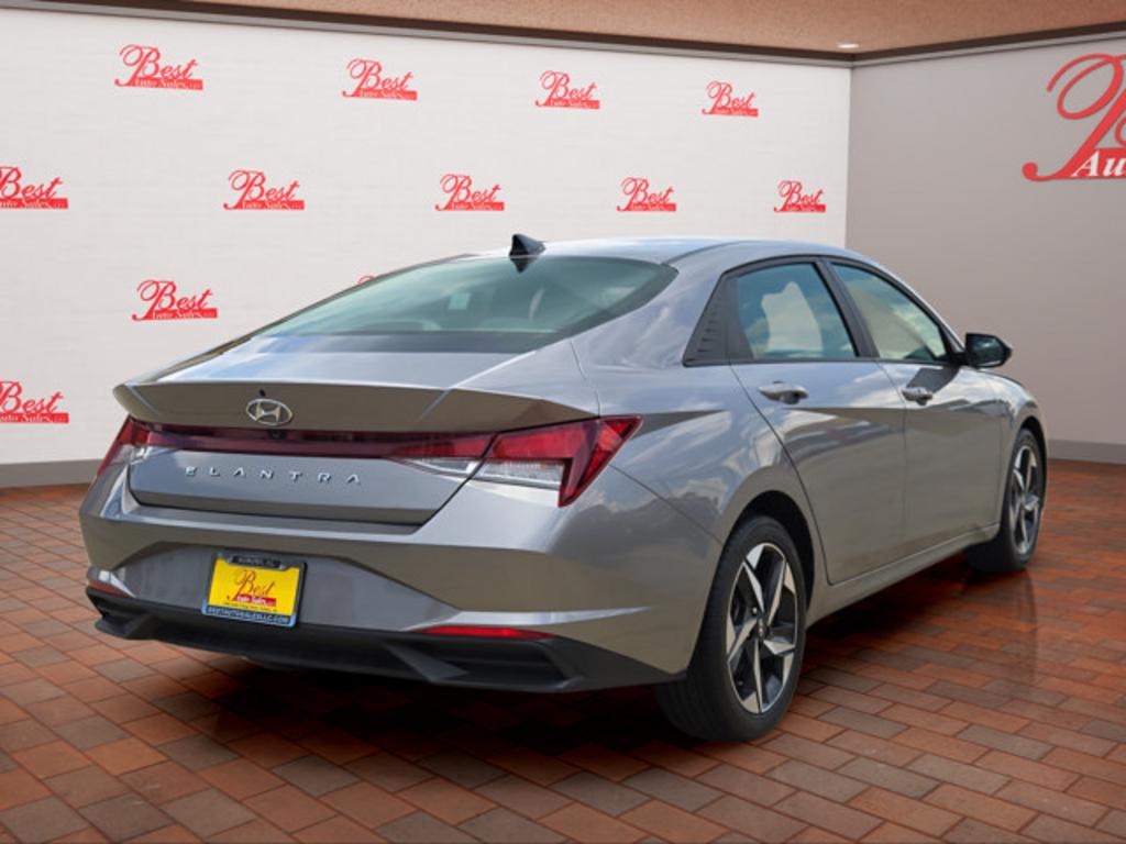2023 Hyundai Elantra - $22,999