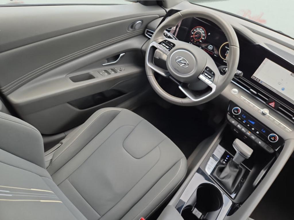2023 Hyundai Elantra - $22,999