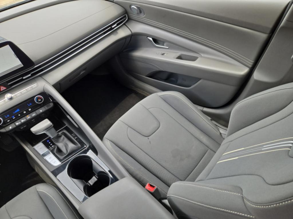 2023 Hyundai Elantra - $22,999