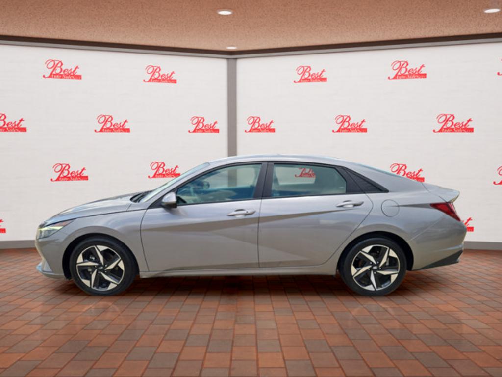2023 Hyundai Elantra - $22,999