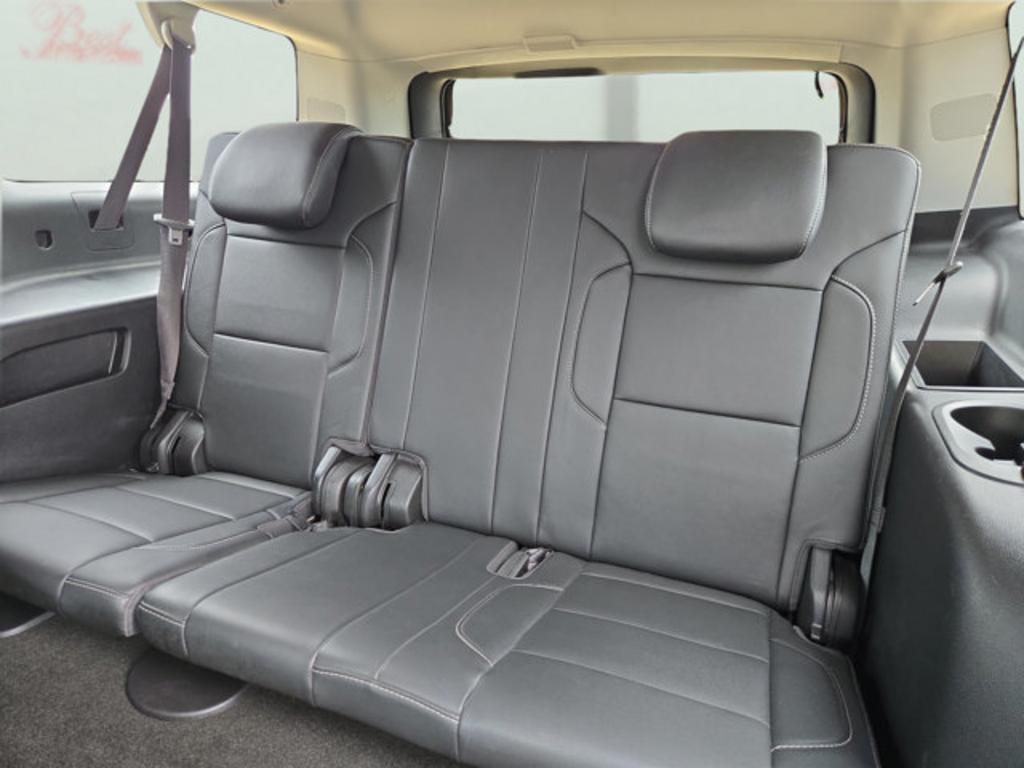 2018 Chevrolet Suburban - $22,999