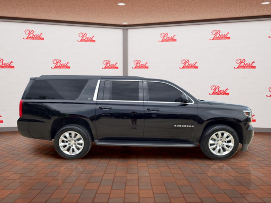 2018 Chevrolet Suburban - $26,999
