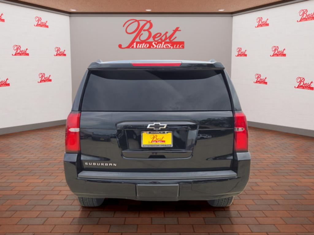 2018 Chevrolet Suburban - $26,999
