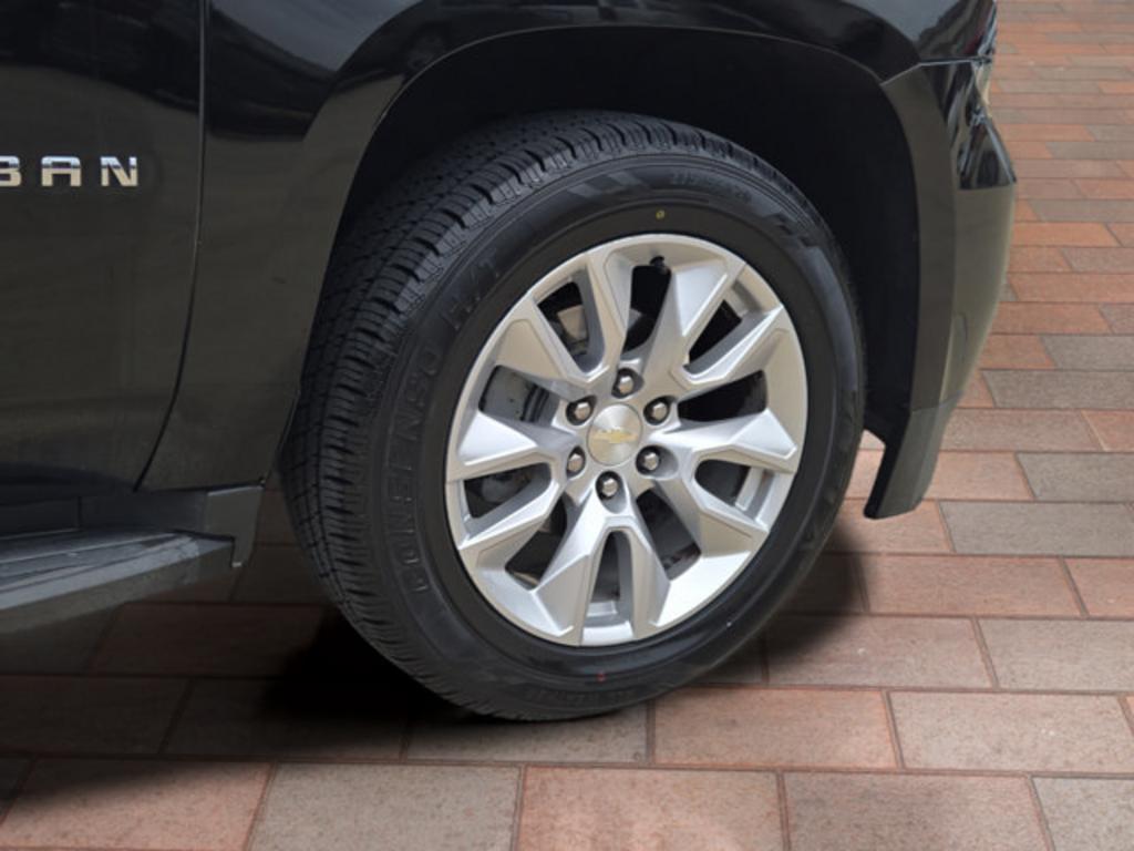 2018 Chevrolet Suburban - $26,999