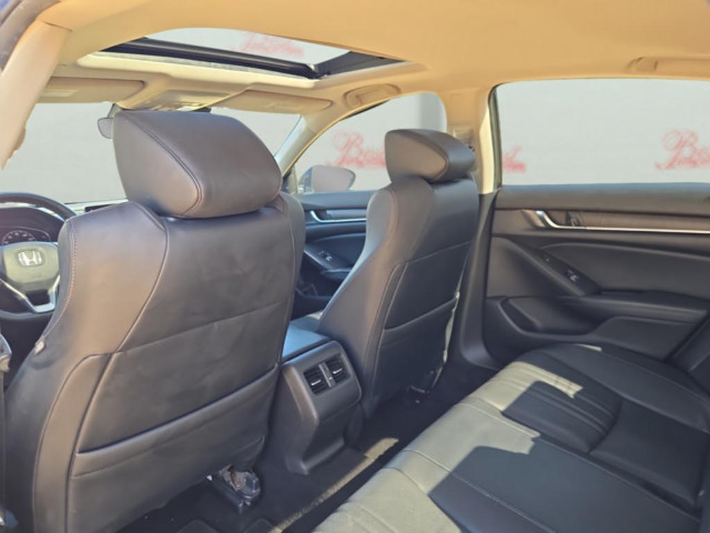 2018 Honda Accord - $22,999