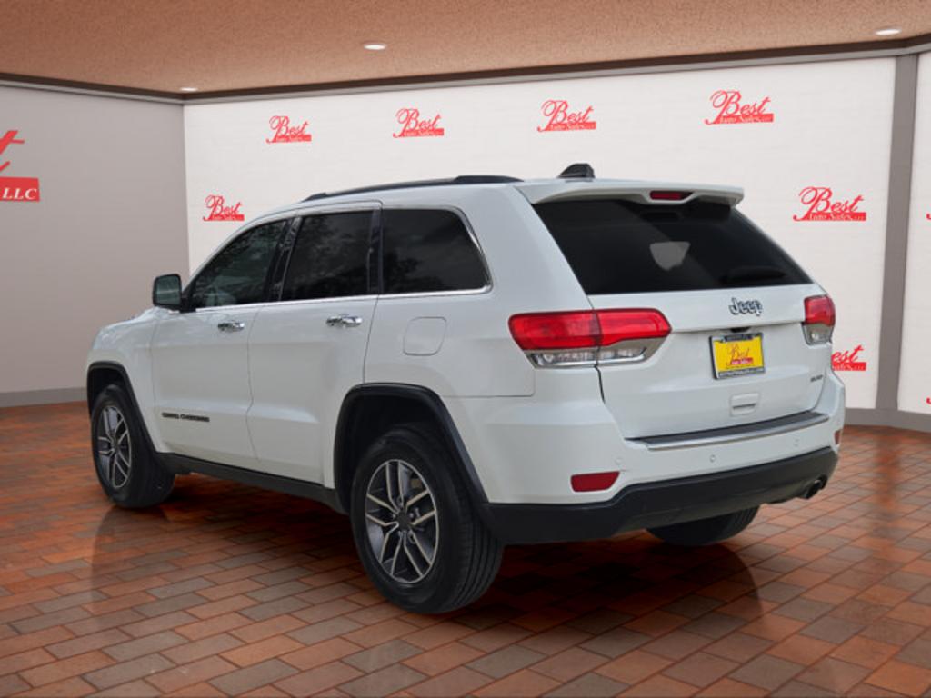 2019 Jeep Cherokee - $17,999