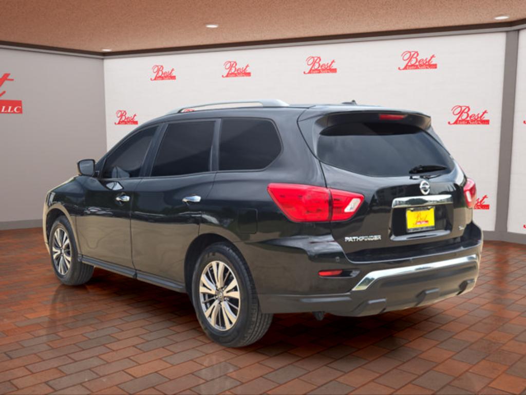 2018 Nissan Pathfinder - $15,999