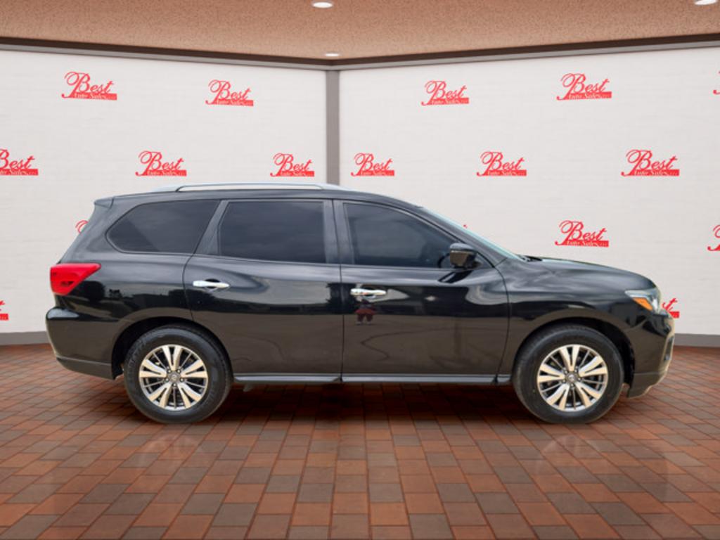 2018 Nissan Pathfinder - $15,999