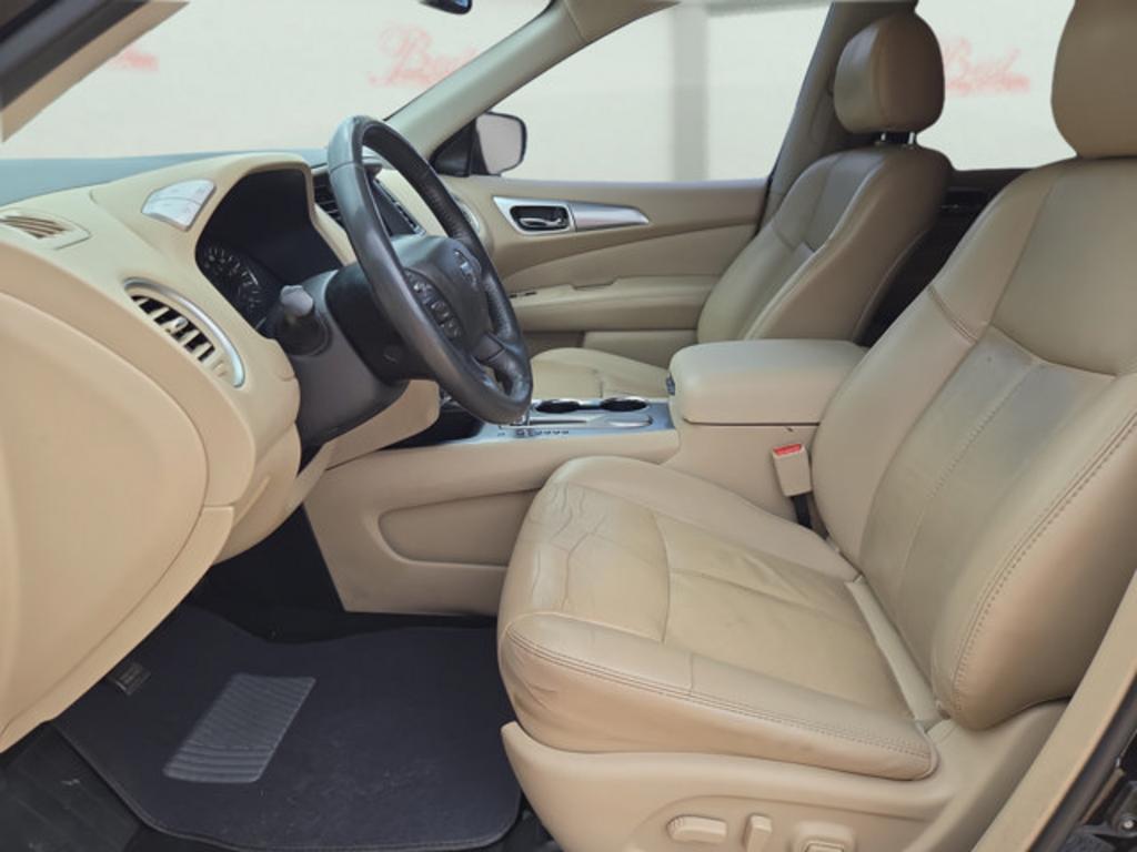 2018 Nissan Pathfinder - $15,999