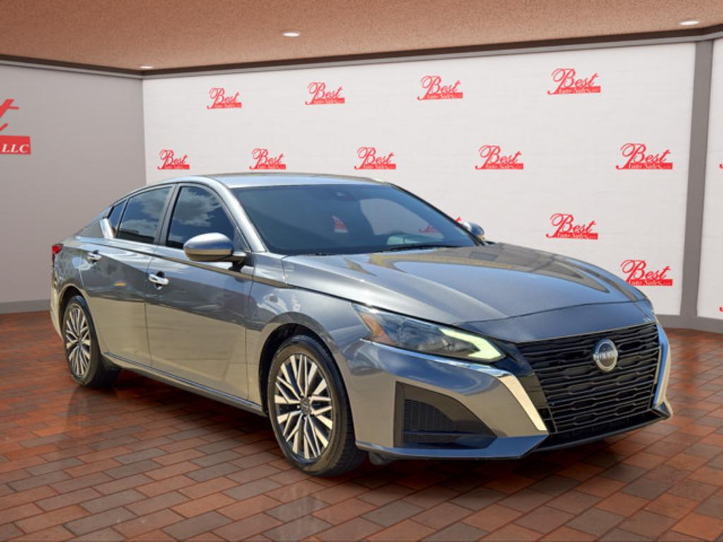 2023 Nissan Altima - $21,999