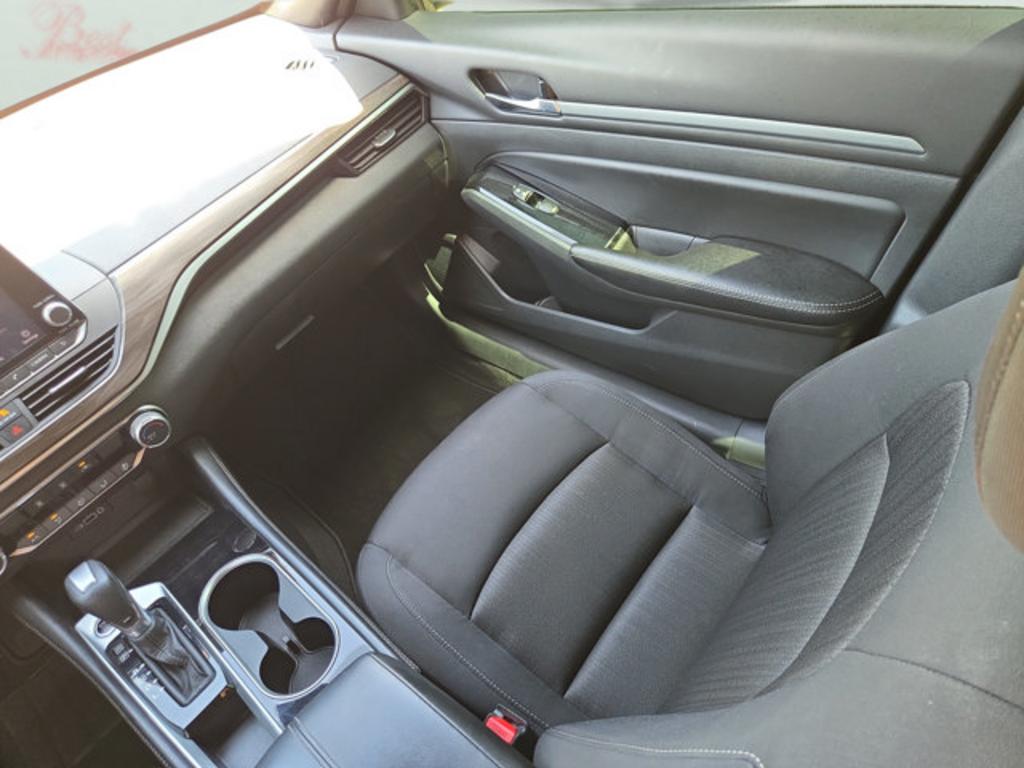 2023 Nissan Altima - $21,999