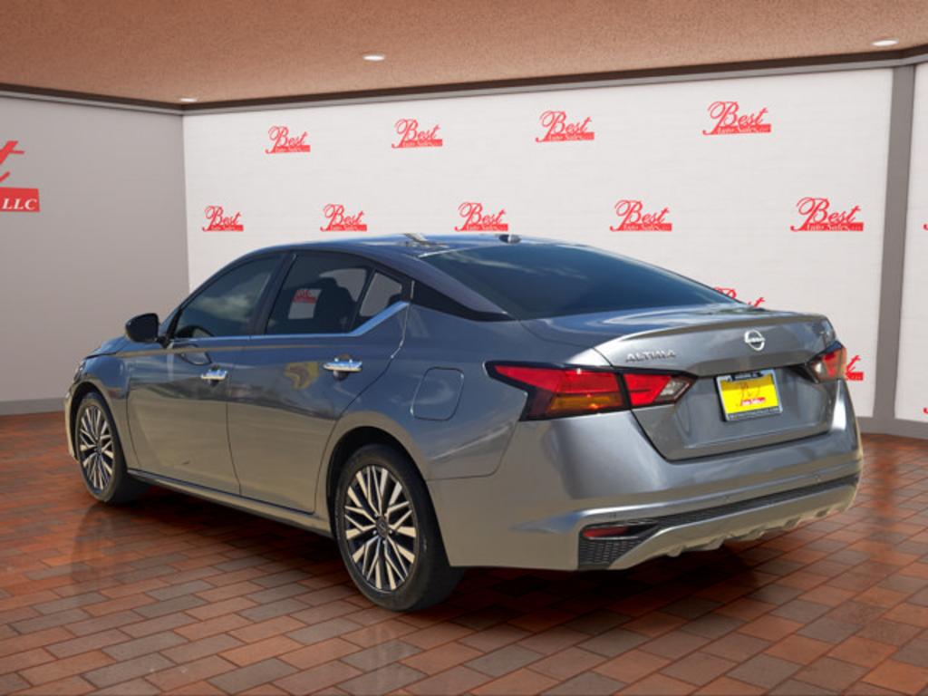 2023 Nissan Altima - $21,999