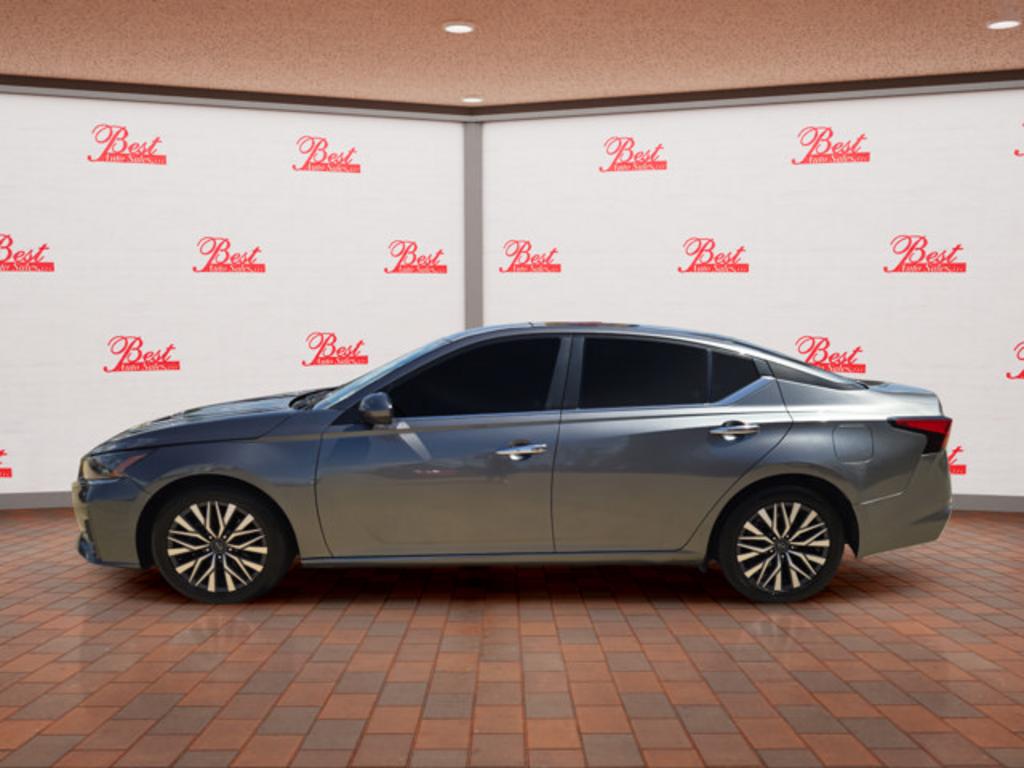 2023 Nissan Altima - $21,999