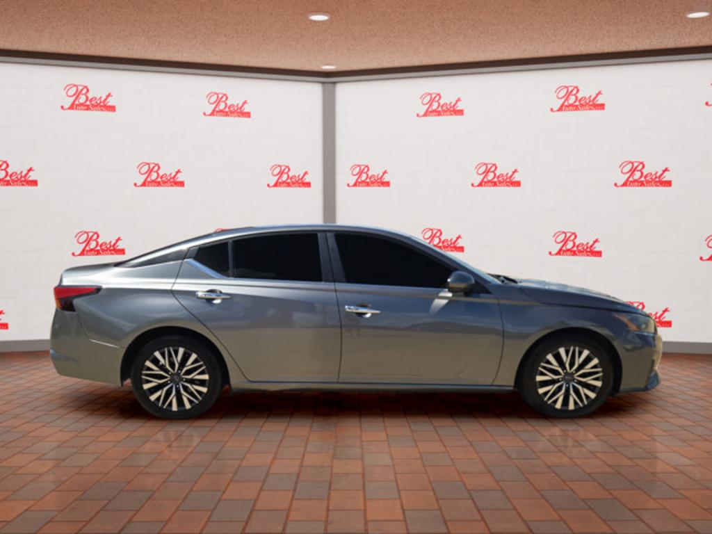 2023 Nissan Altima - $21,999