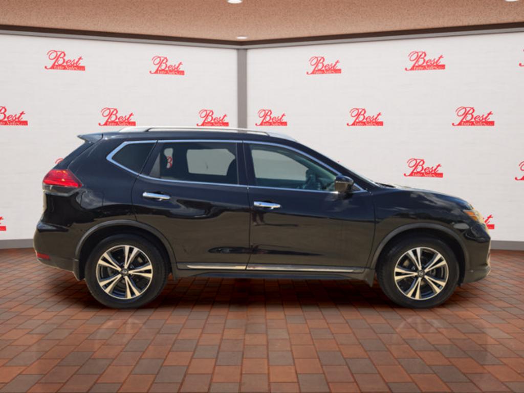 2017 Nissan Rogue - $16,999