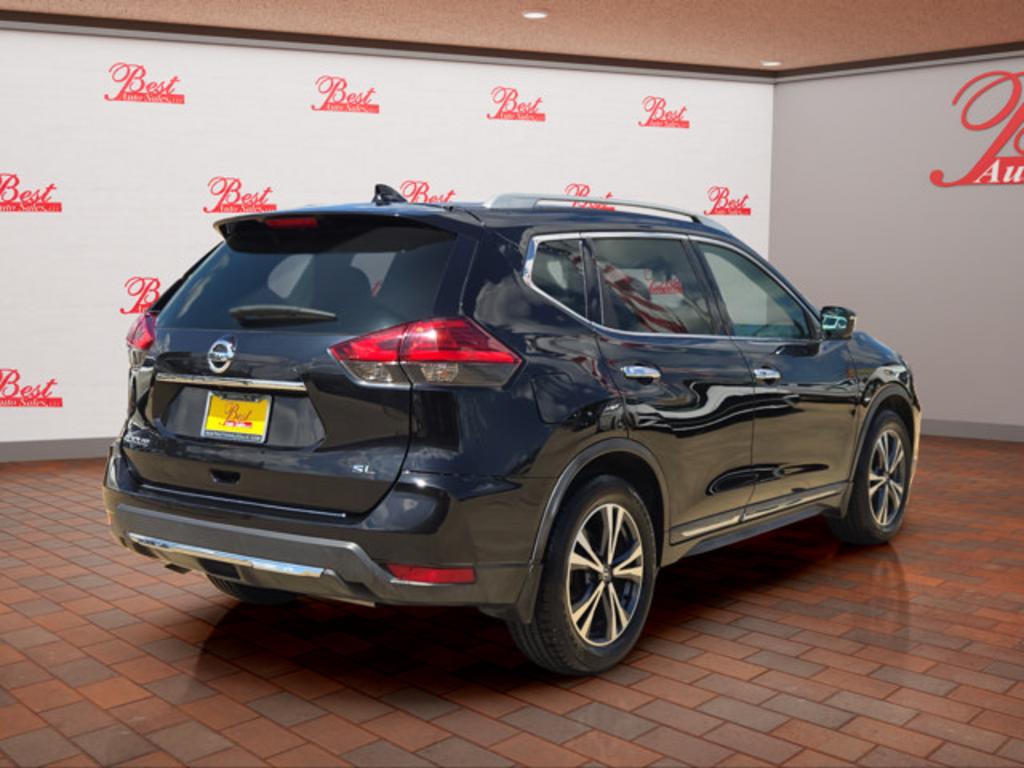 2017 Nissan Rogue - $16,999