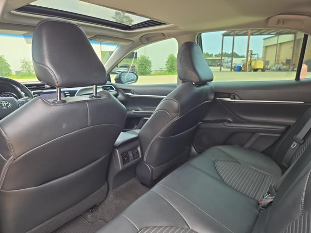 2018 Toyota Camry - $21,999