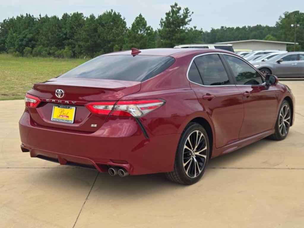 2018 Toyota Camry - $21,999