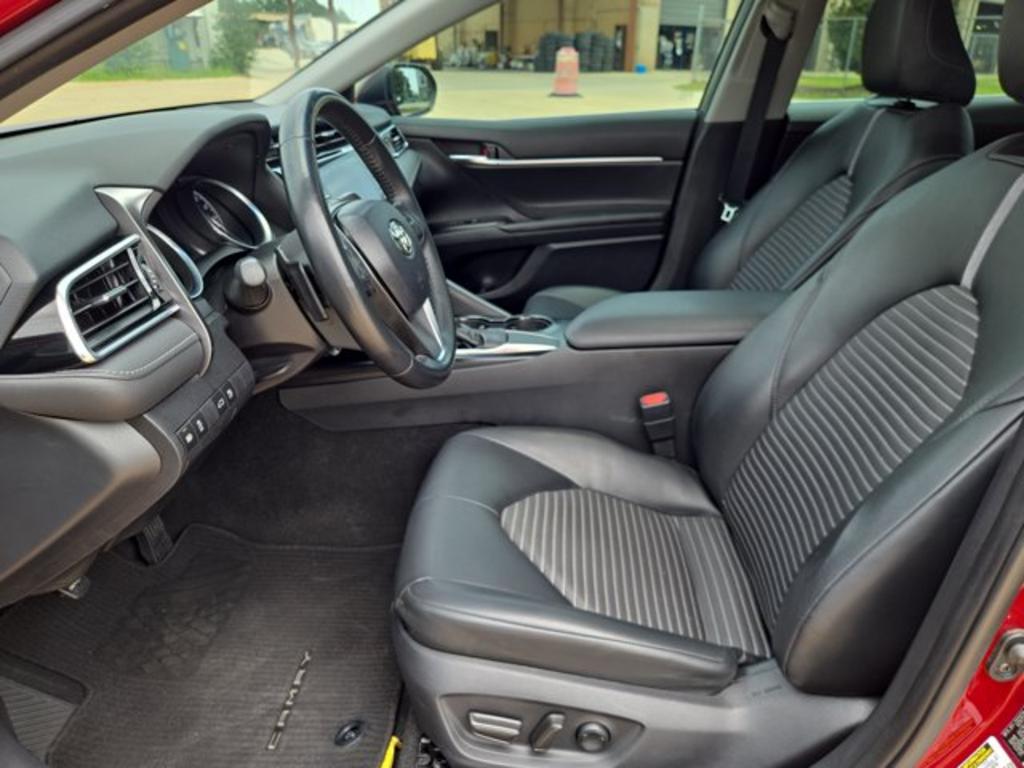 2018 Toyota Camry - $21,999